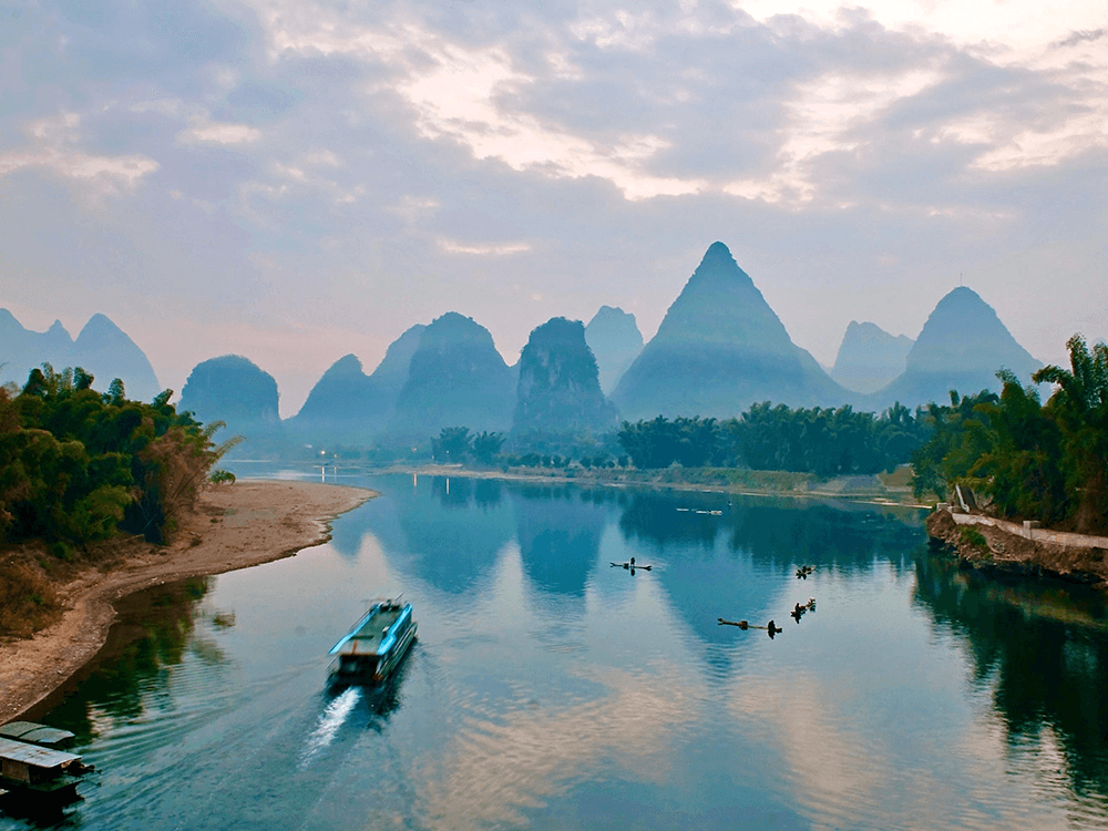 福建厦门团建·公司年会会奖旅游4日游·露营飞盘赶海游艇帆船出海·鼓浪屿环岛路南普陀中山路云水谣古镇永定土楼·团建年会策划+方案任选+标准可调